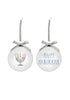 Load image into Gallery viewer, Frontal angle of the set of 2 Hanukkah-themed ornaments. Can be appreciated a Menorah on one ornament, while it shows the phrase &quot;Happy Hanukkah&quot; on the other.
